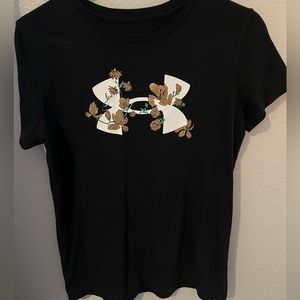 Under armor| black T-shirt